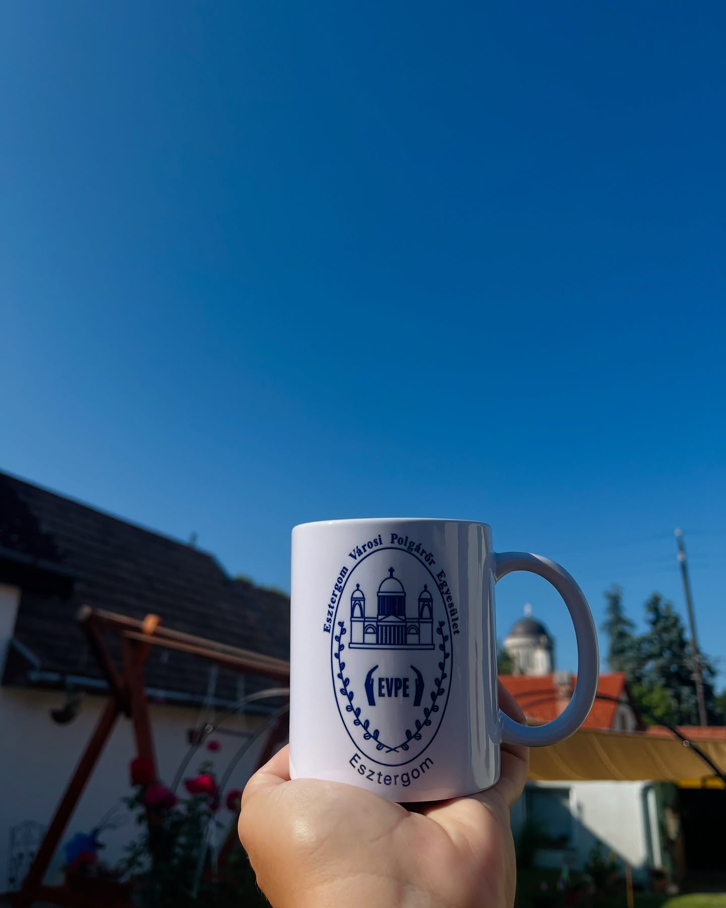 Egyedi reklám ajándék készítés, céges emblémás ajándék bögre